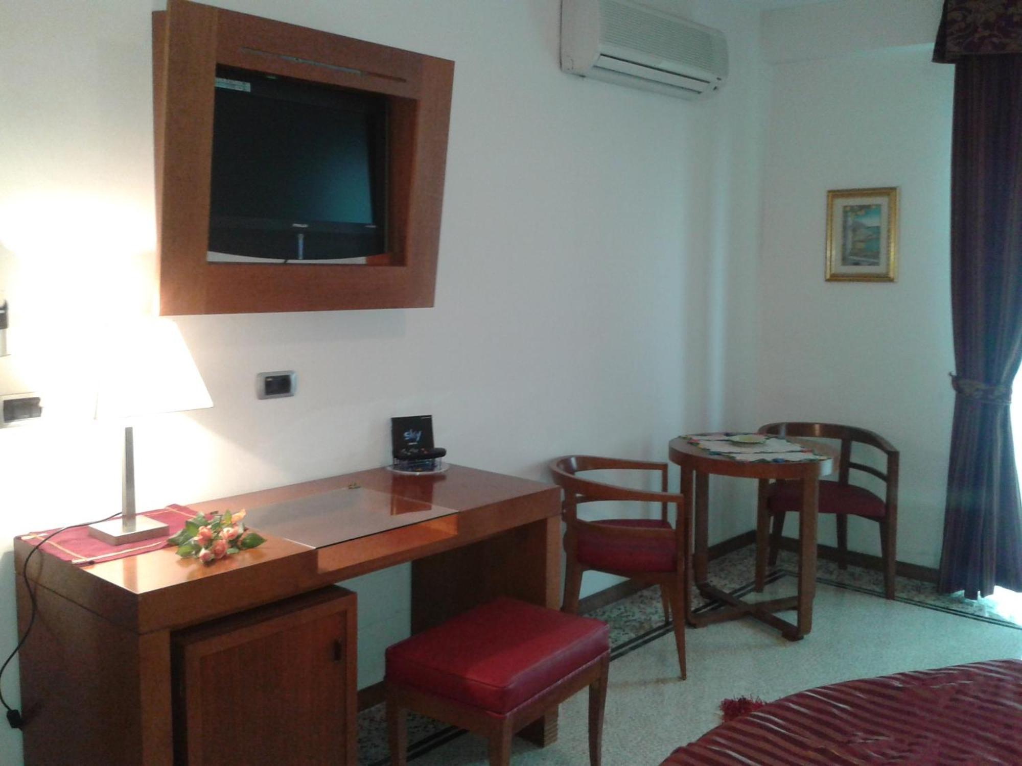Hotel Nappo San Marzano sul Sarno Camera foto